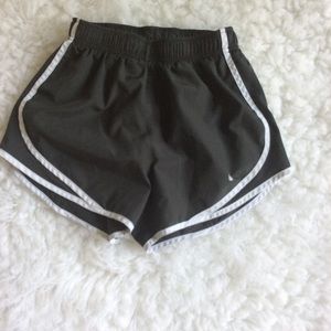 Nike running short